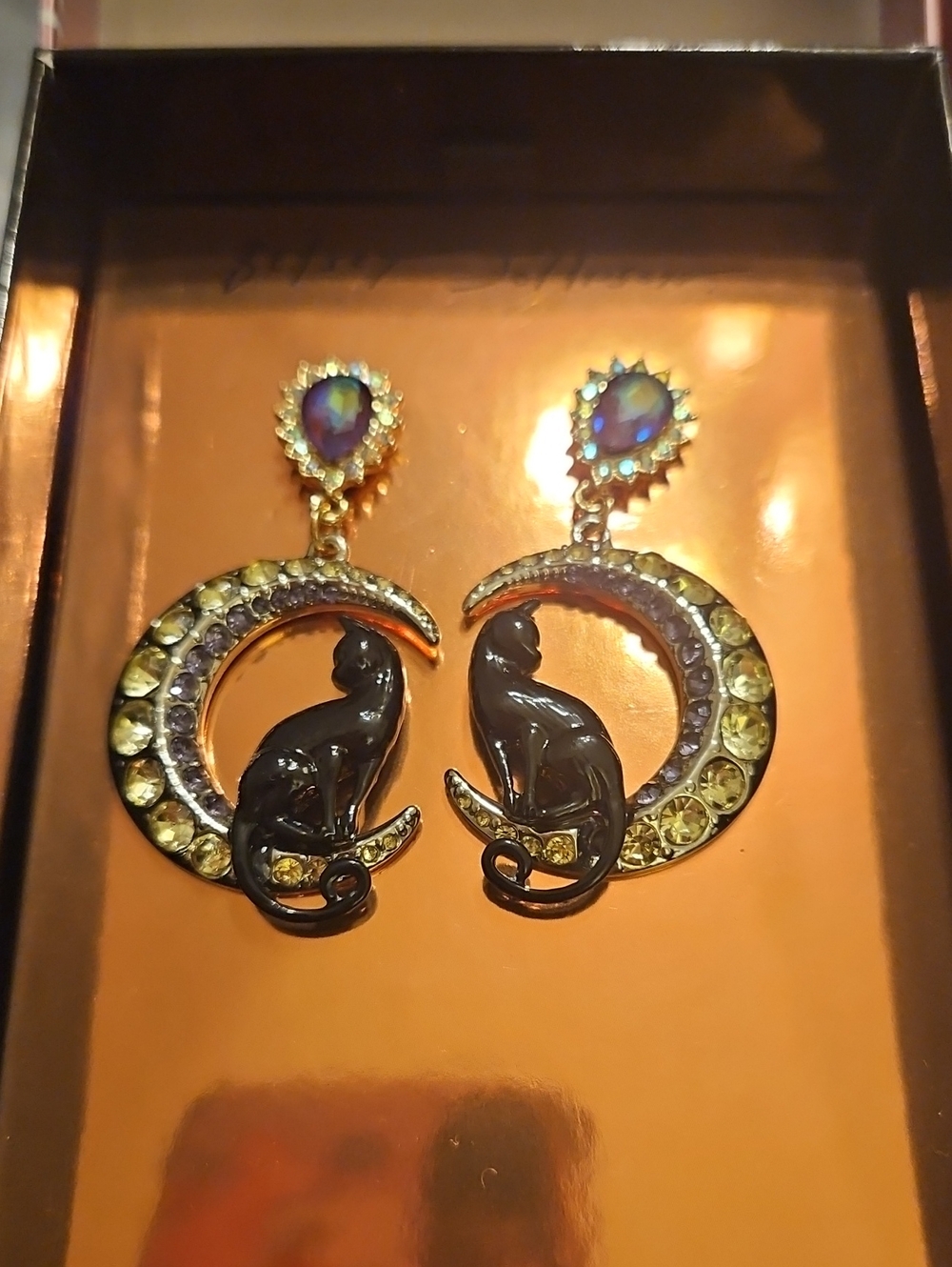 NWT Betsey Johnson Black Cat Crescent Moon Crystal Dangle Earrings Halloween